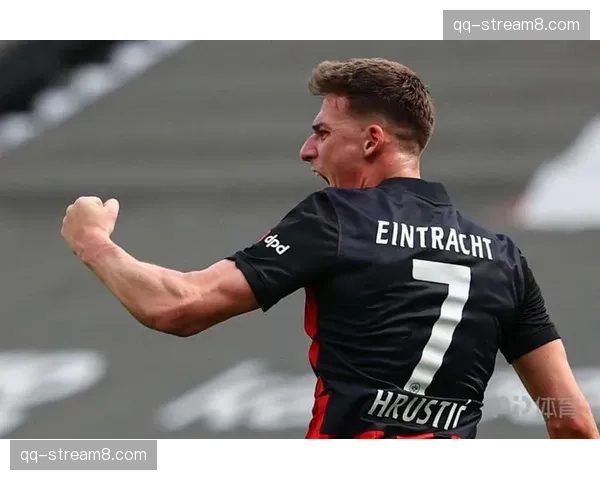 约翰·阿洛伊西边路速度哲学在蓉城阵容大换血后的磨合难题